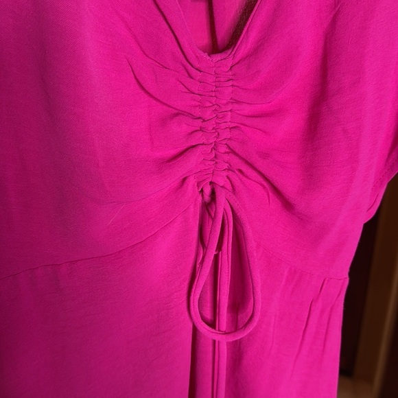 NWT Monteau Fuchsia Pink Flutter Sleeve Dress Size Small - Picture 4 of 7